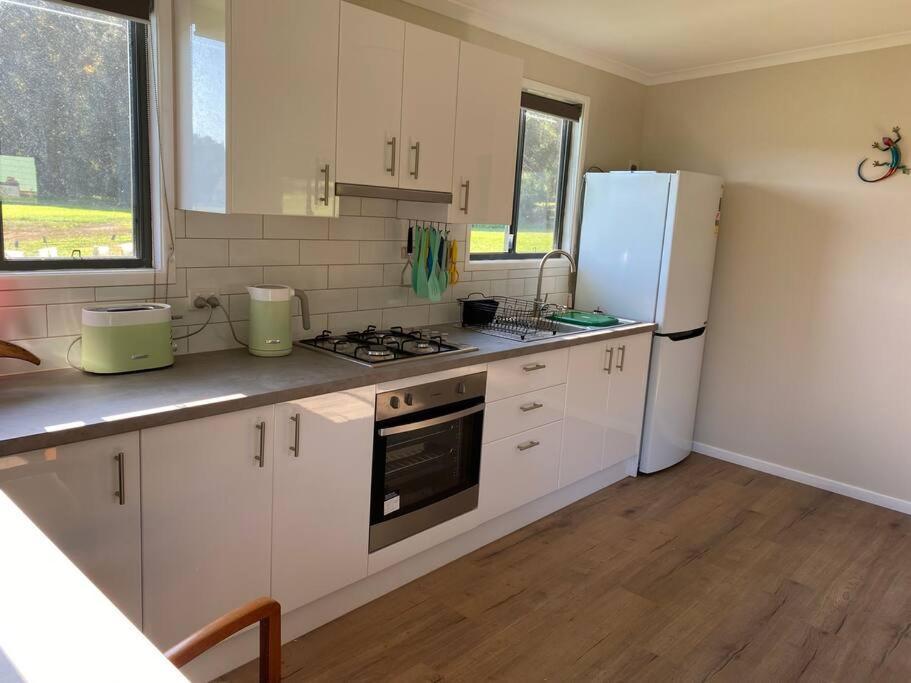 Pinbarren Green Lodges Noosa ภายนอก รูปภาพ