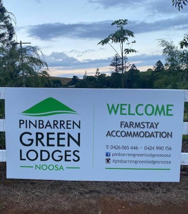 Pinbarren Green Lodges Noosa ภายนอก รูปภาพ